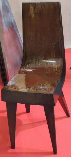 Chaise en métal résiné